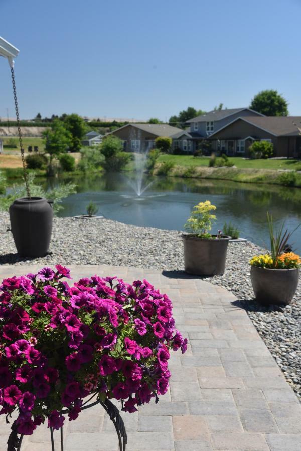 Zillah Lakes Inn 외부 사진